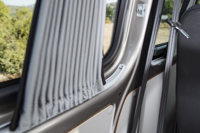 VW T7 with Tailgate : 5 piece curtain set VW T7 with Tailgate : 5 piece curtain set